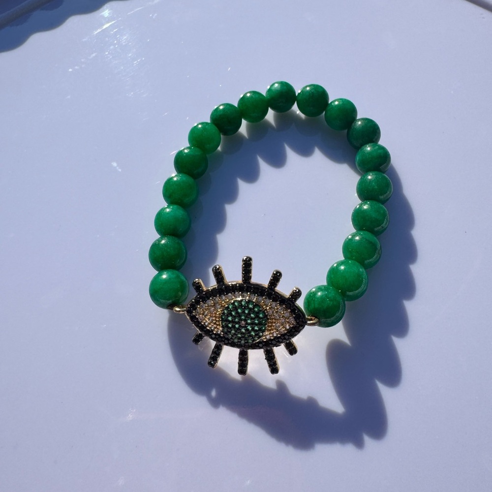 Green Beaded Evil Eye Bracelet - Picture 2 of 4